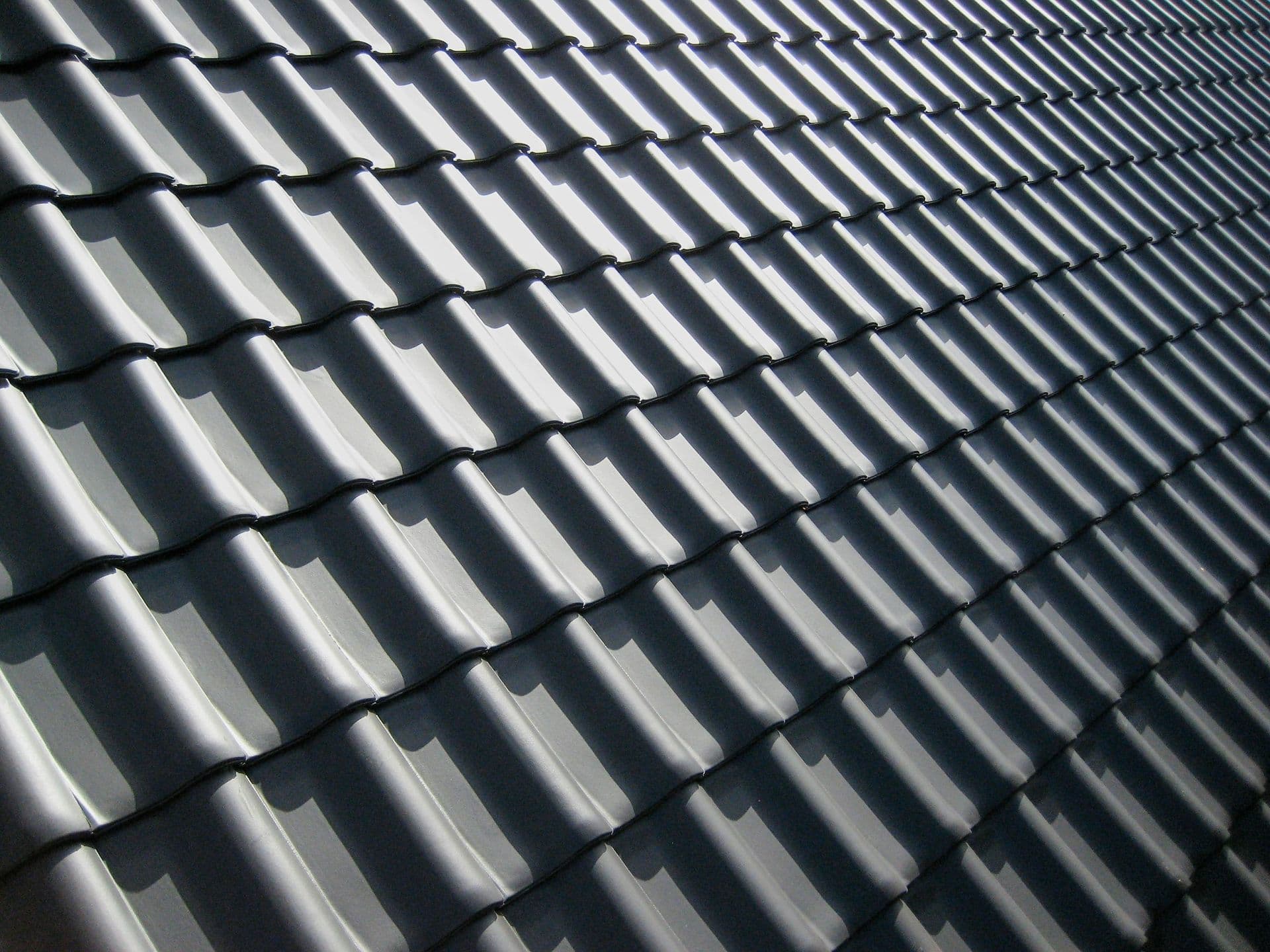 how-to-install-metal-roofing-scaled.jpg
